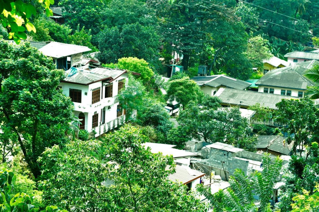 Kandy Dilruk Homestay Dış mekan fotoğraf