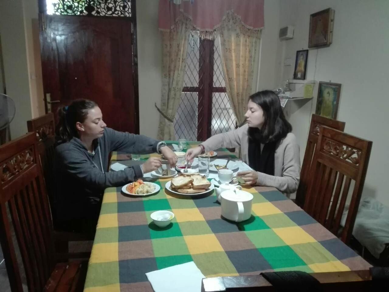 Kandy Dilruk Homestay Dış mekan fotoğraf
